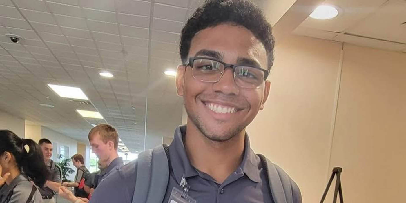 Smiling headshot of MGA student, Zayron G. Rivera Alvarez.